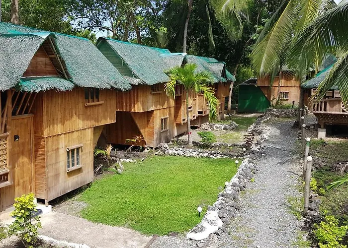 Nirvana Bamboo & Dive Centre Resort Moalboal