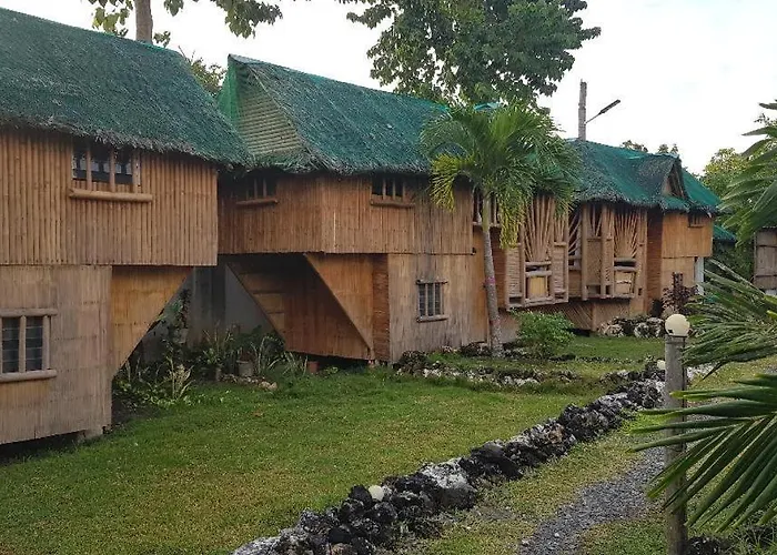 Resort Nirvana Bamboo & Dive Centre 3*