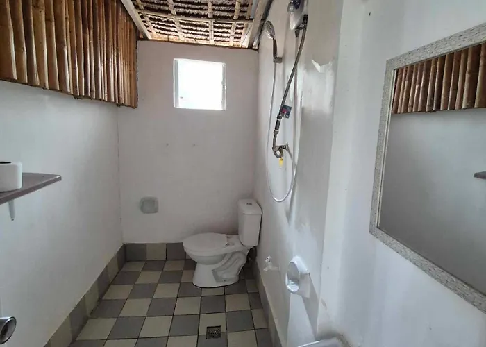 Nirvana Bamboo & Dive Centre 3* Moalboal