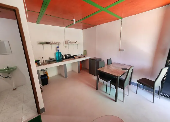 Nirvana Bamboo & Dive Centre 3*